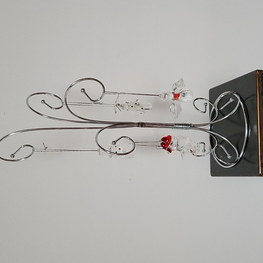 Christmas Ornament Stand With Crystal Ornaments